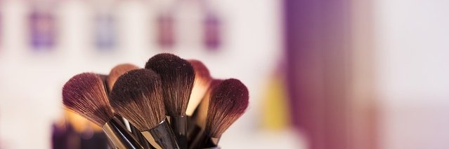 Montraintraingirly banner