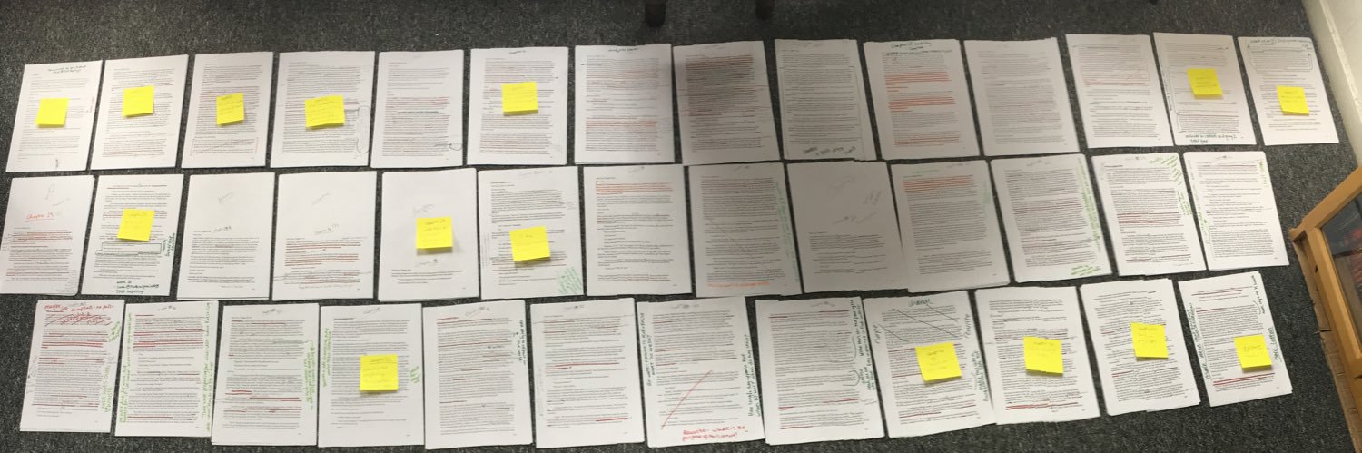 Daisy Edwards is Querying YA Fantasy banner