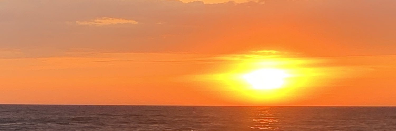 LUCKxurious's profile banner image