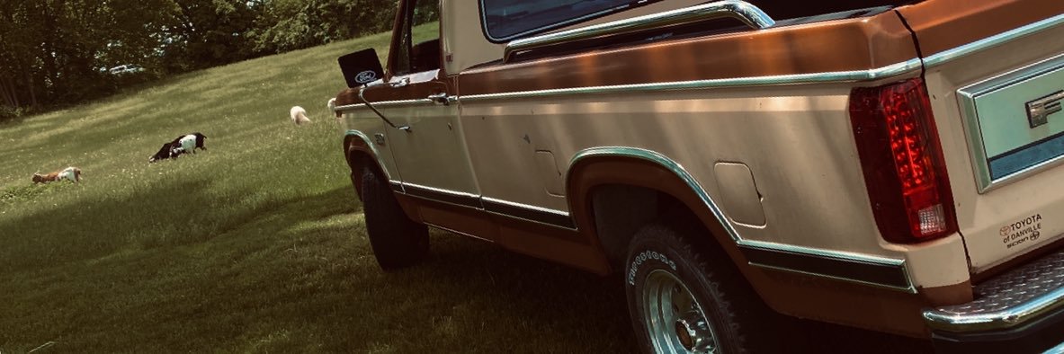 mannyambriz's profile banner image