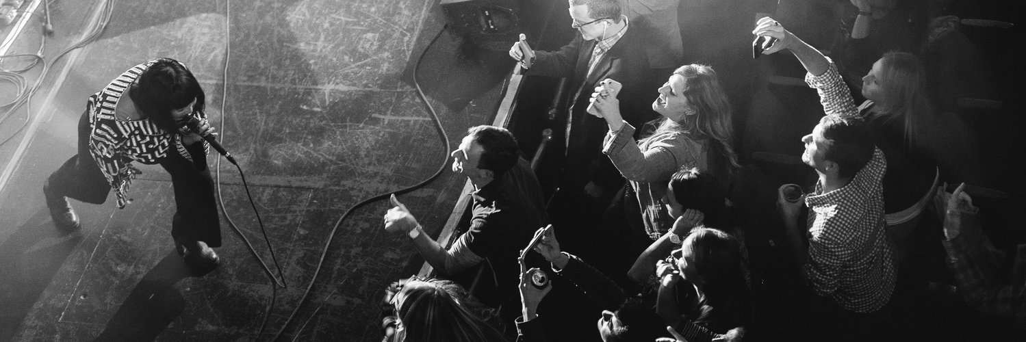 Mauricio Castro banner