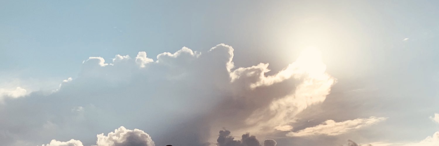 aguzka's profile banner image
