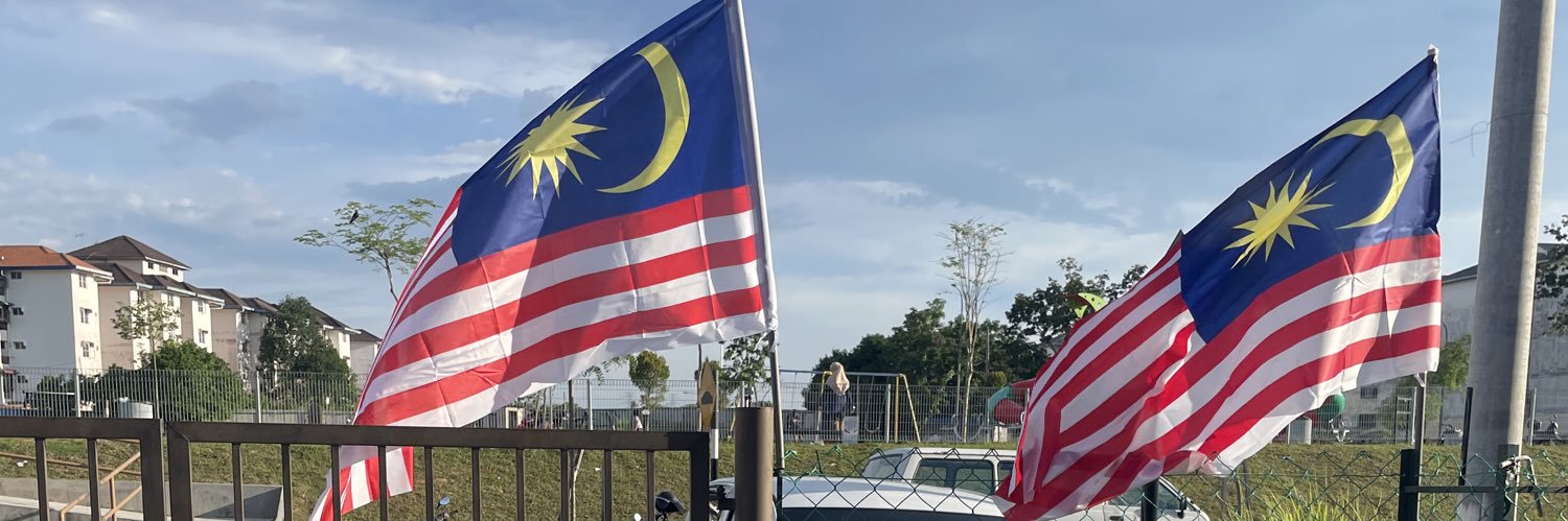 NikAzri14's profile banner image