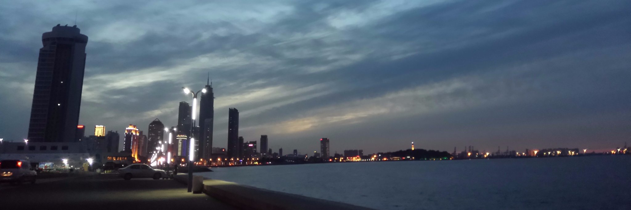 guliangyu's profile banner image