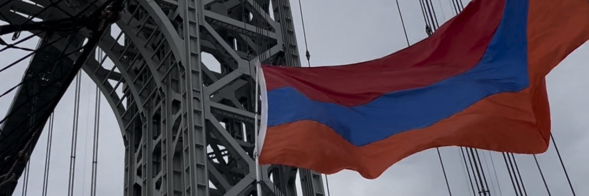 itsbeata's profile banner image