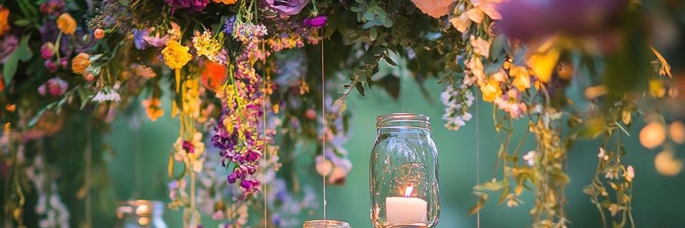 𝐿𝐼𝑁𝐴 banner