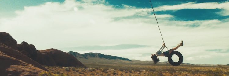 Amber Maroudis banner