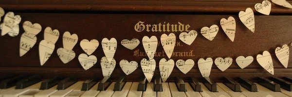 MrsSantoMM Profile Banner