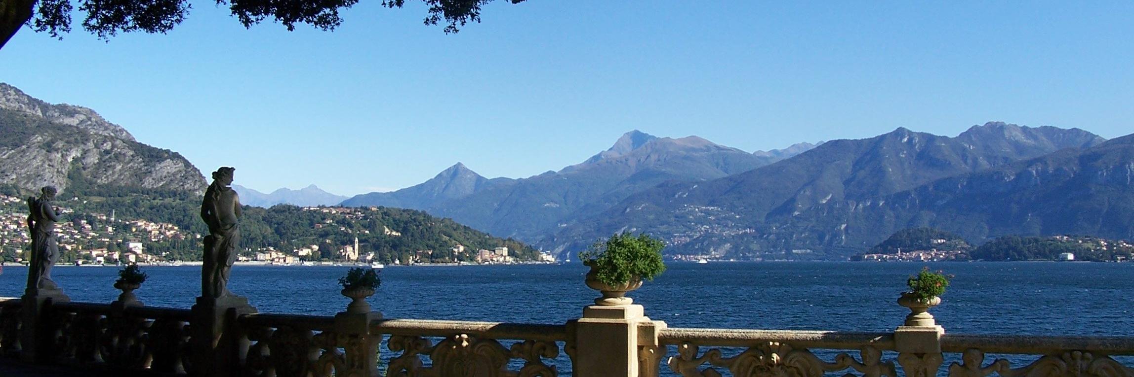iatcomo's profile banner image