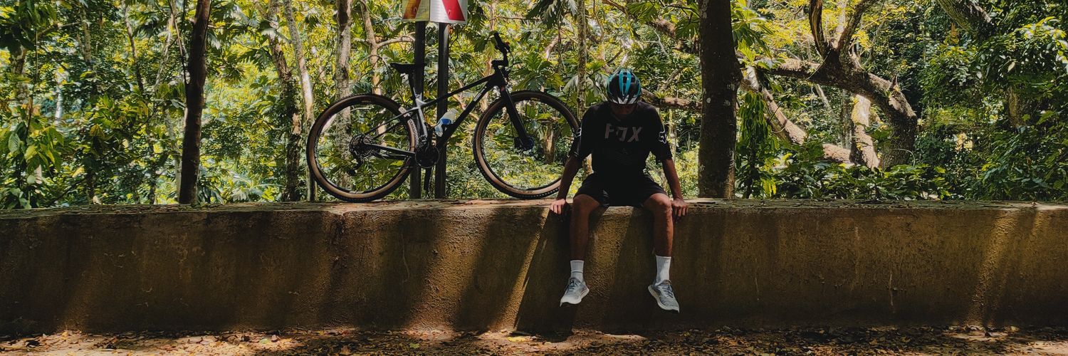 emmanmnty's profile banner image