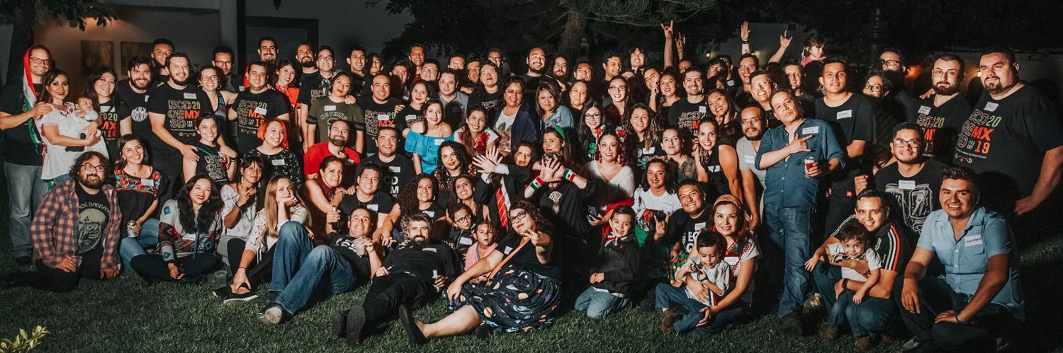 Ojitos pizpiretos ( XXVII🎂) banner