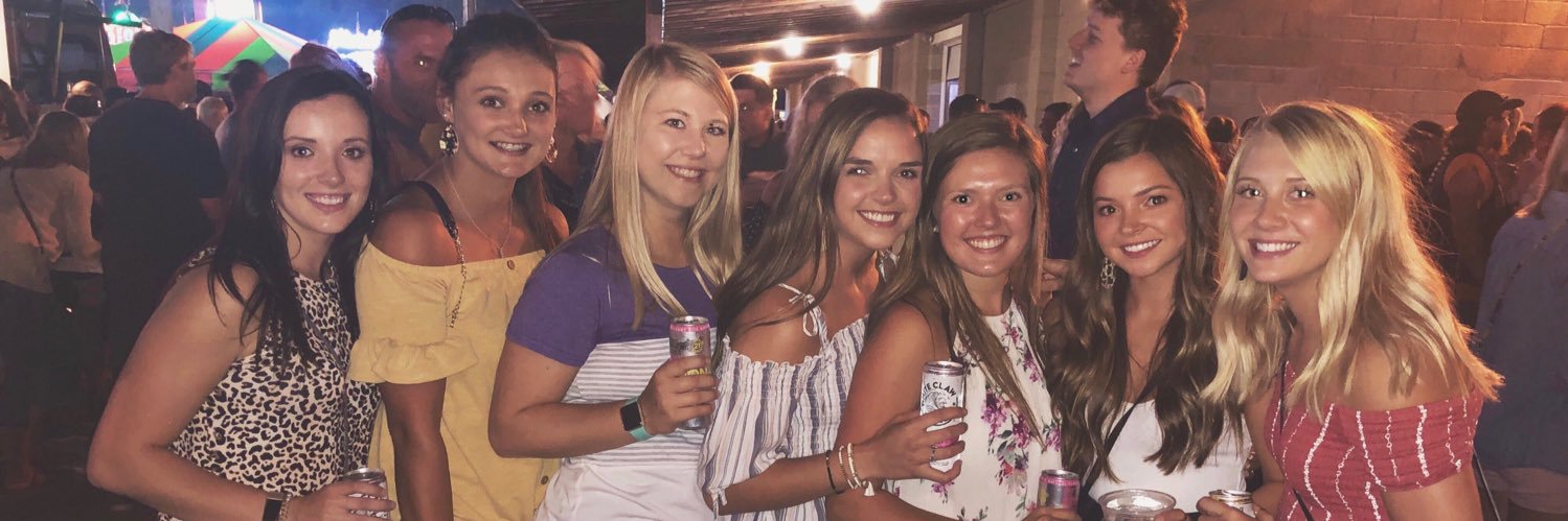 Hailey_Shoe's profile banner image
