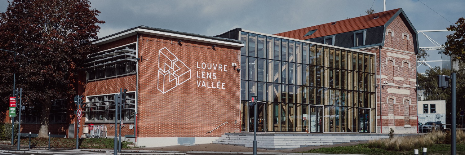 Louvre Lens Vallée banner