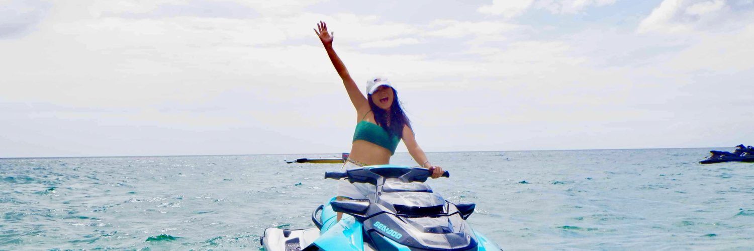 lyzamaree's profile banner image