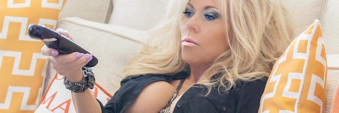 UKHONEYZ's profile banner image
