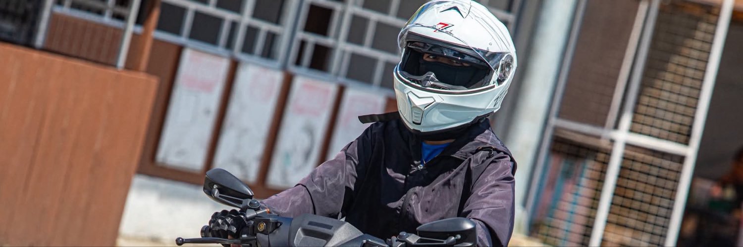 amdcrz_'s profile banner image