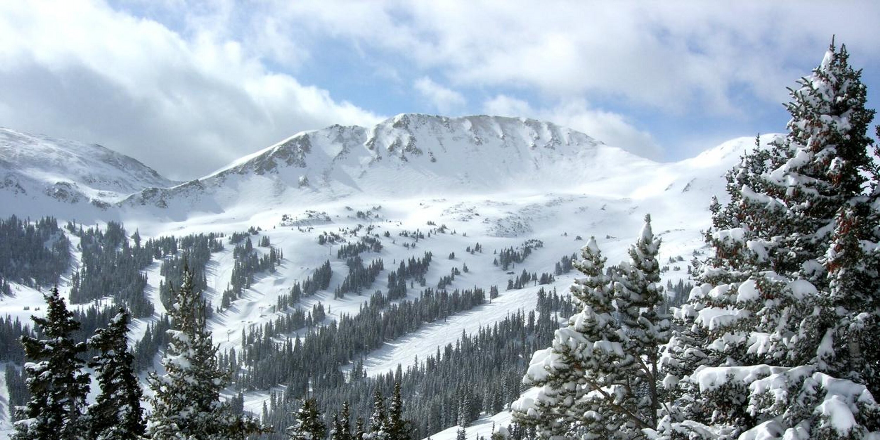 SkiChat's profile banner image