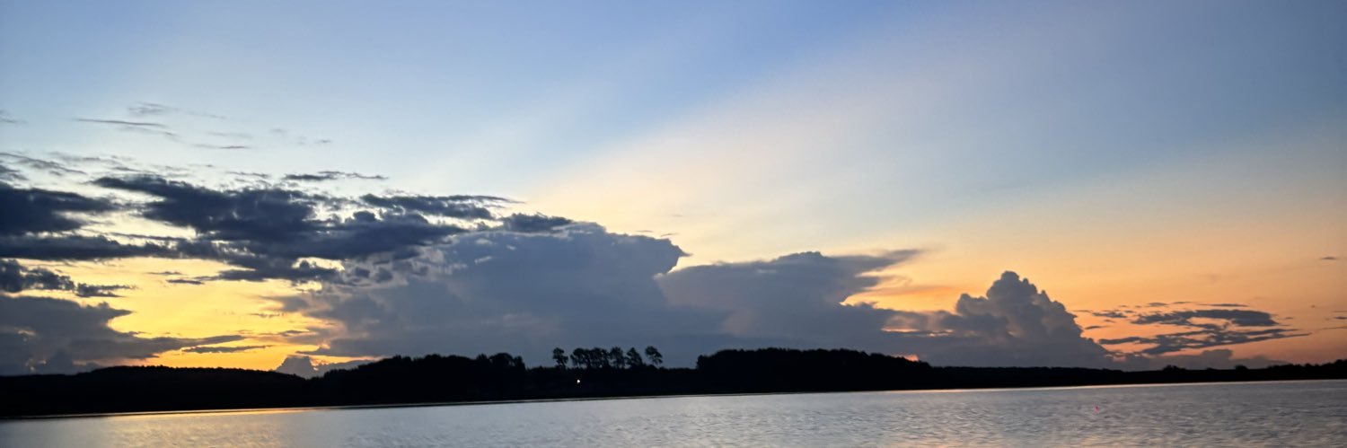 LuanaAnglada's profile banner image
