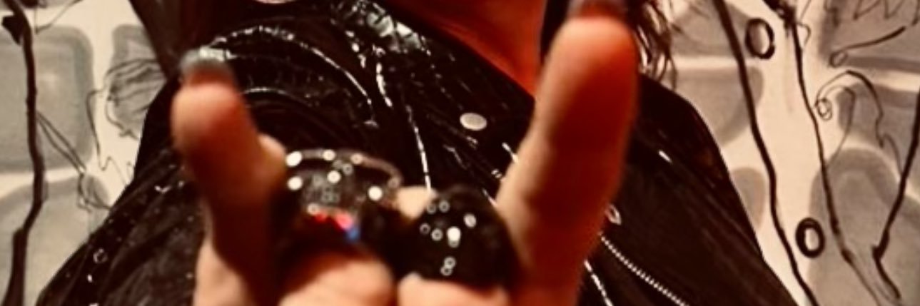 carol neven(vegas rockgoddess) banner