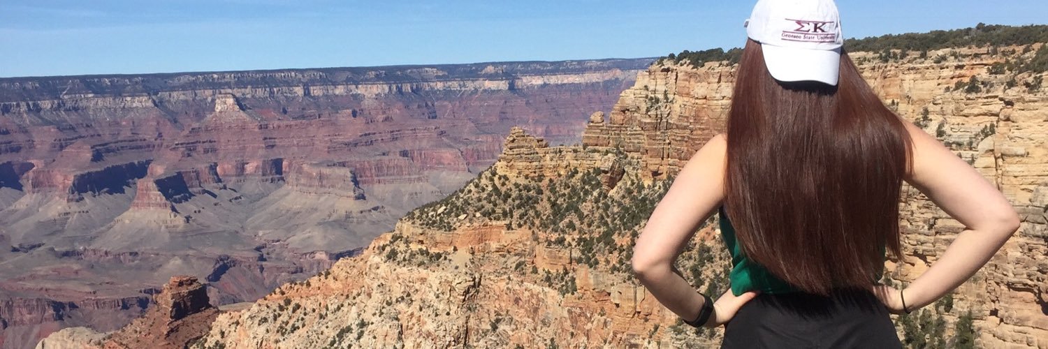 amynio's profile banner image
