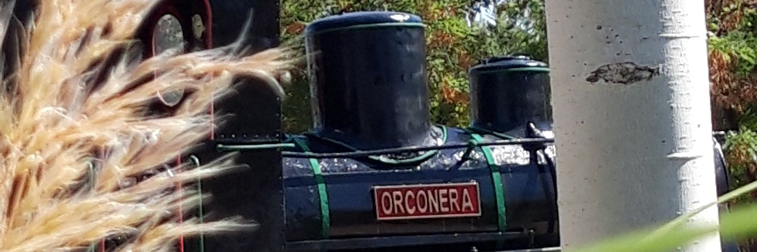 Evaminera's profile banner image
