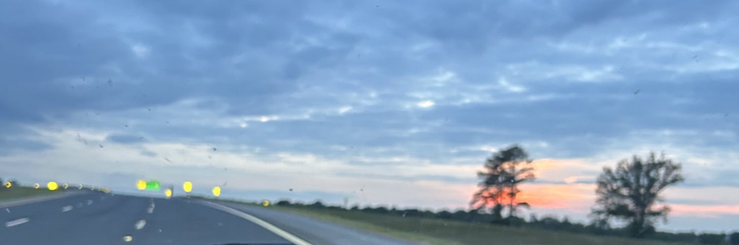 _yamilest's profile banner image