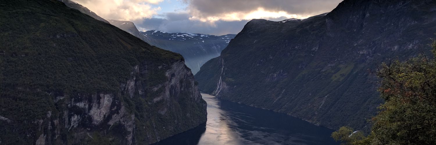 hnag's profile banner image