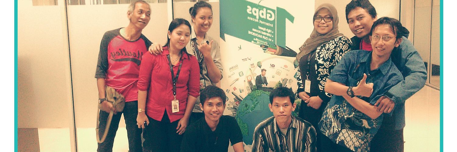 rizqi_khamami's profile banner image