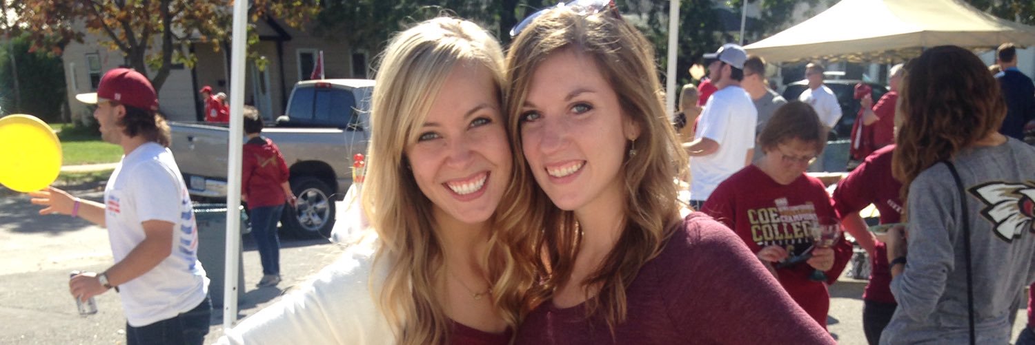 emilyschares's profile banner image