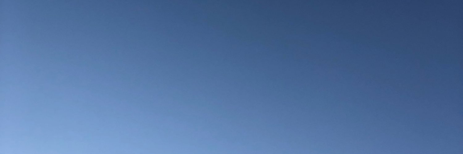 yremly's profile banner image