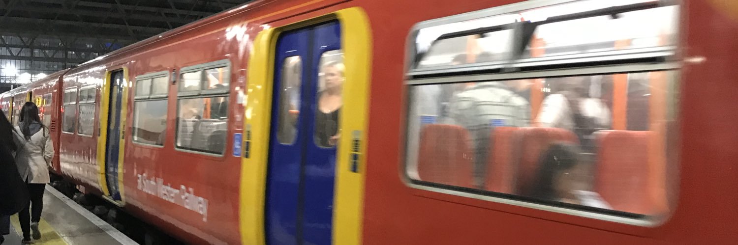 karolinajunkova's profile banner image