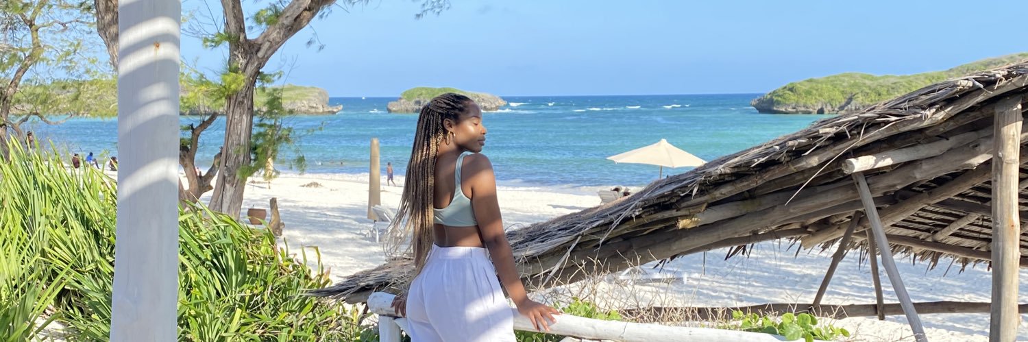 Lydia_Laure's profile banner image