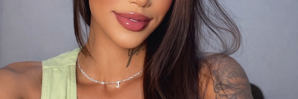 J 👄 banner