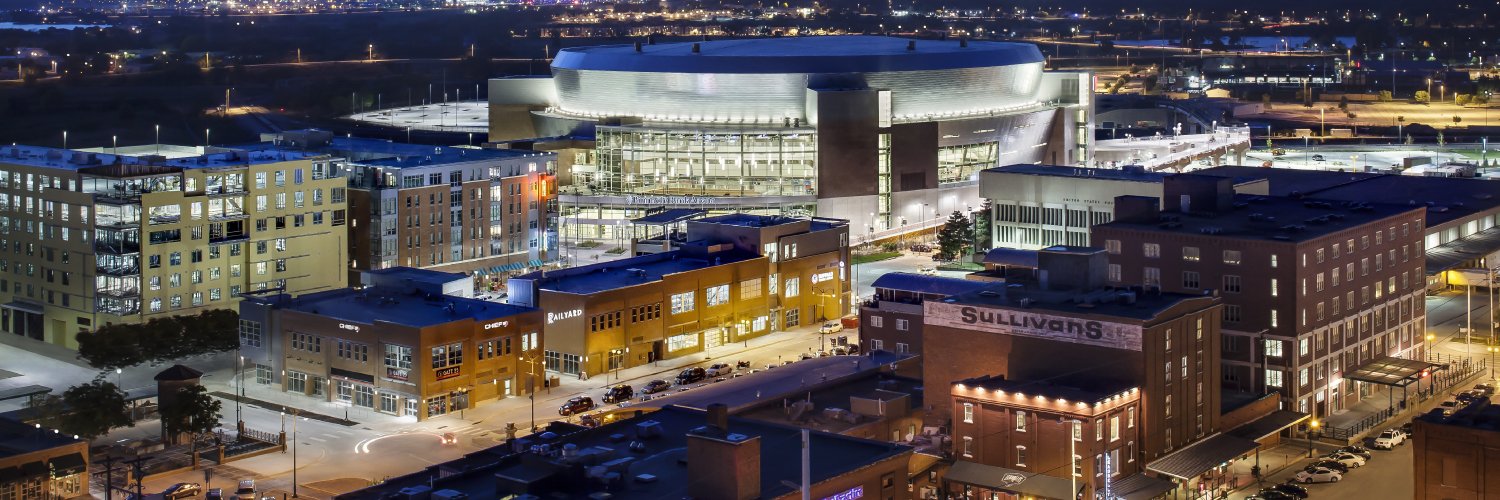 Pinnacle Bank Arena banner