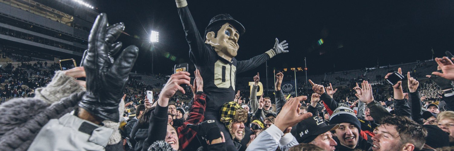 TheeGHub's profile banner image