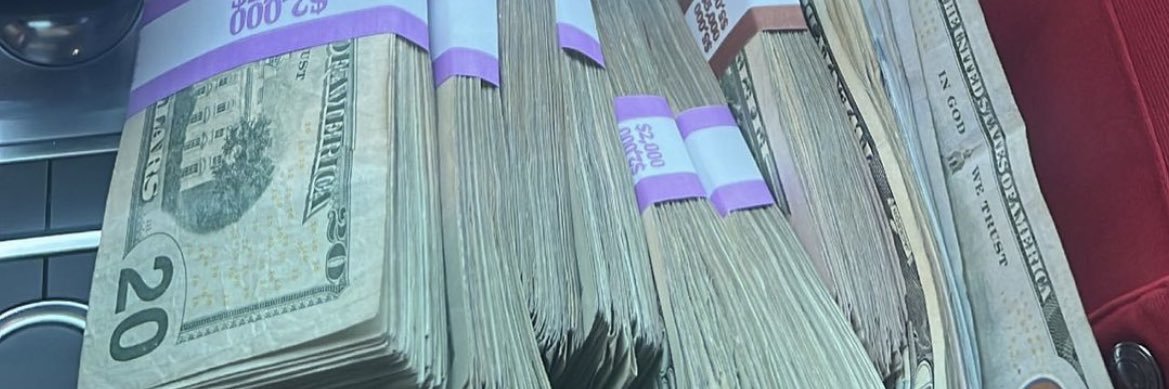 New Moni (paper boi) banner