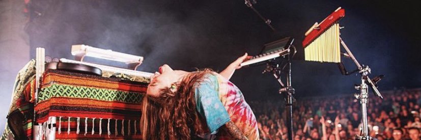 Javlyna's profile banner image