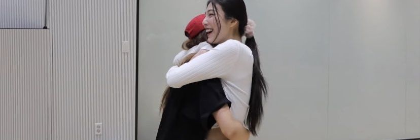 joy18L's profile banner image