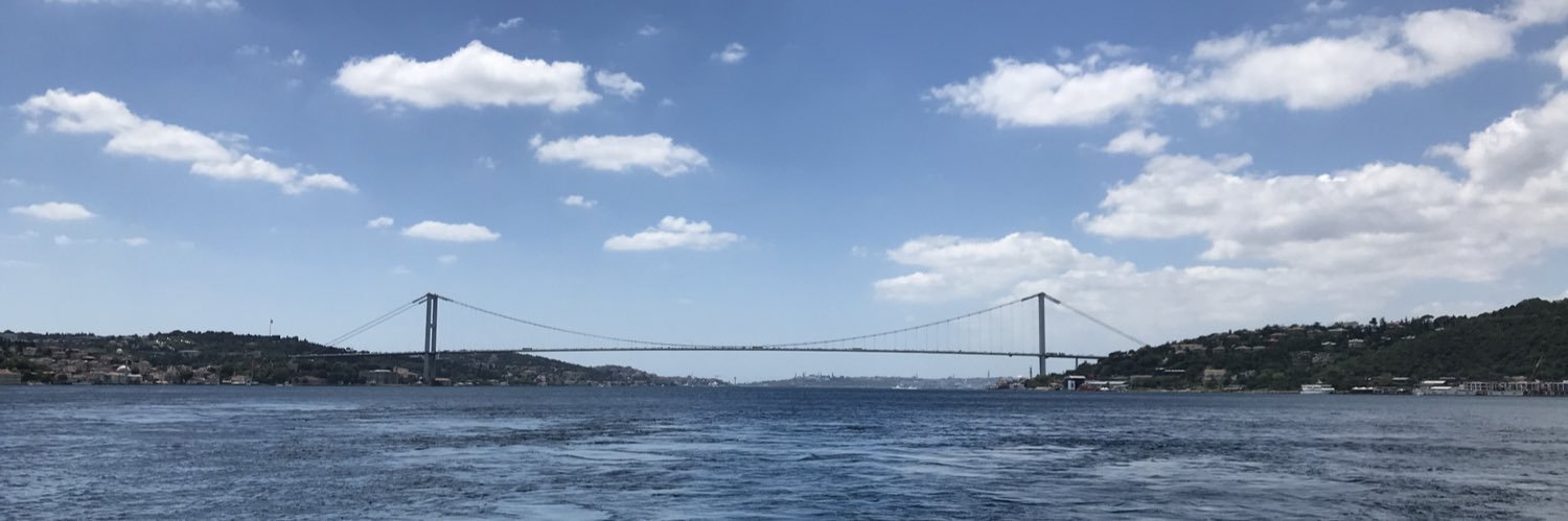 YY banner