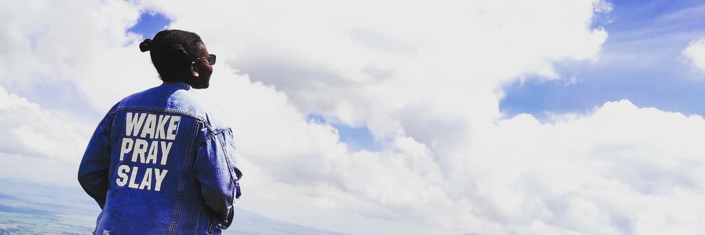 eayuni's profile banner image