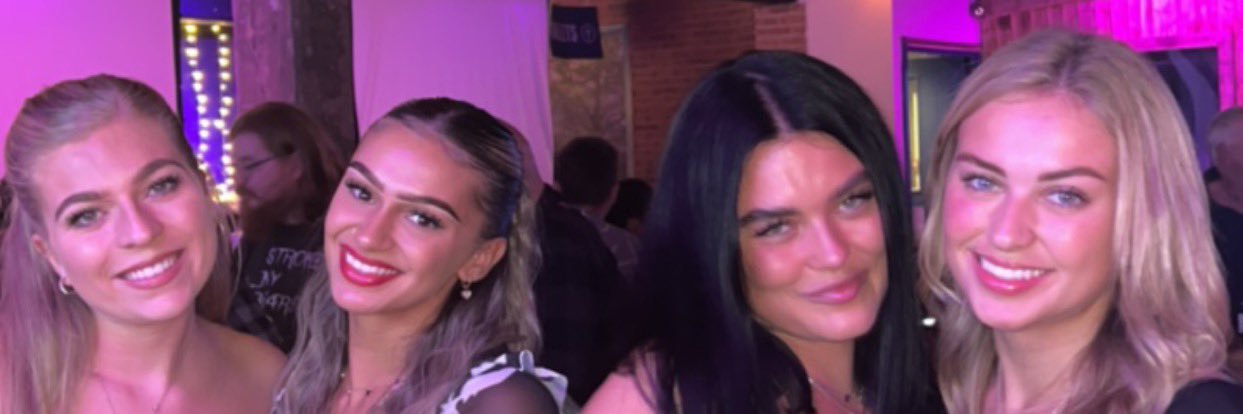 emilyybee27's profile banner image