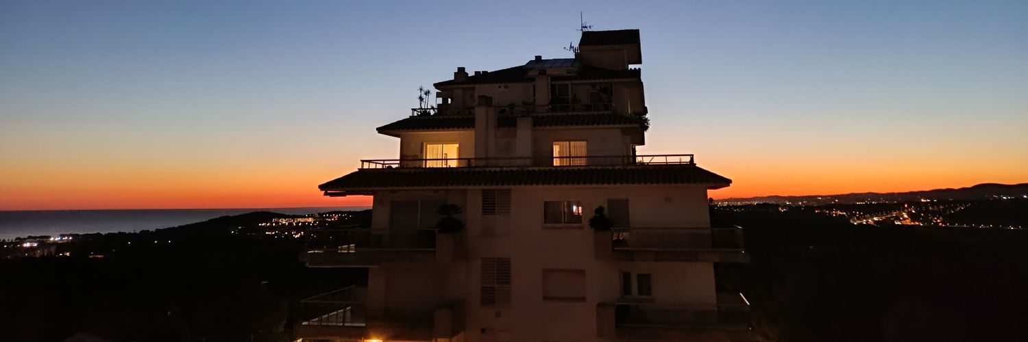 udtch's profile banner image