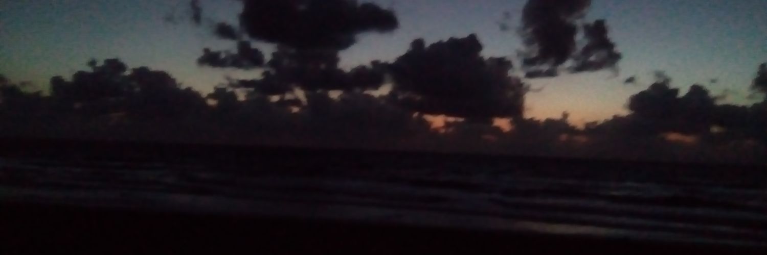 EleenaLopeeez's profile banner image
