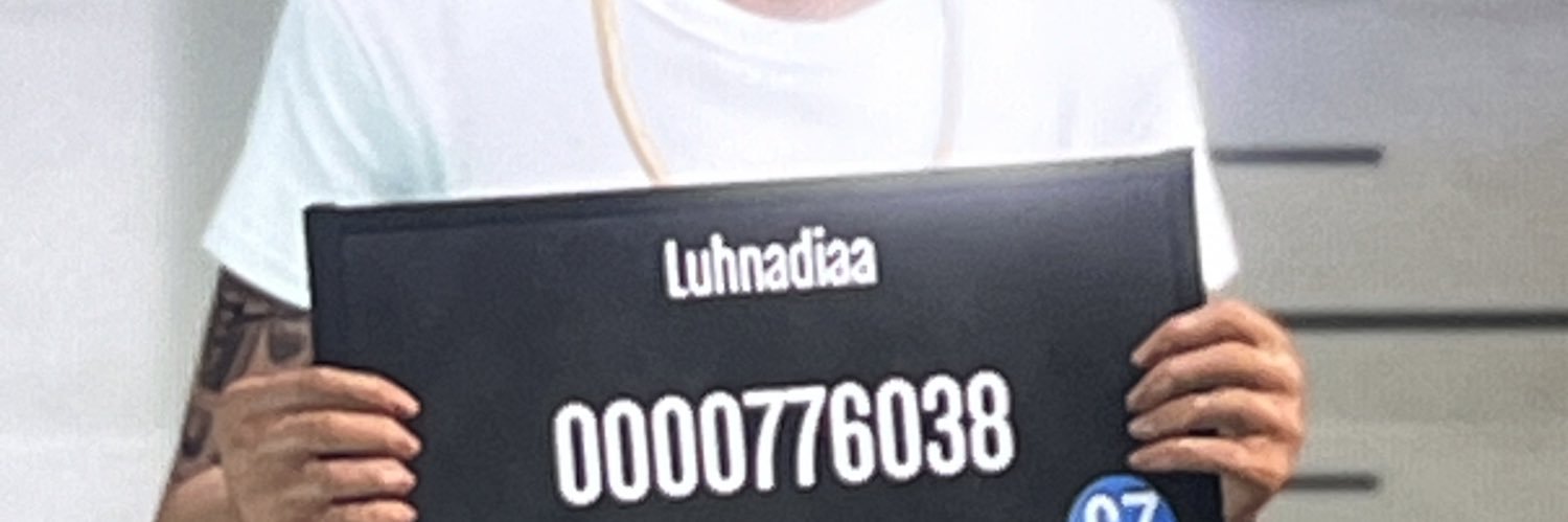 Luh_Nadiaa's profile banner image