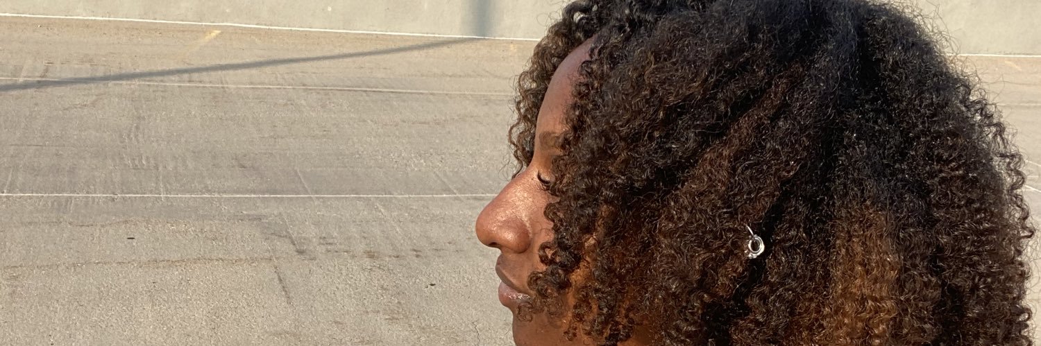xTakiah's profile banner image