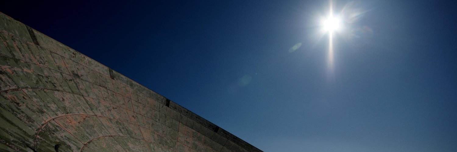 plonged's profile banner image