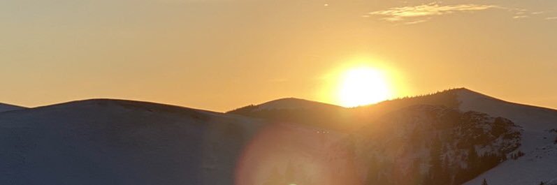 manlais's profile banner image