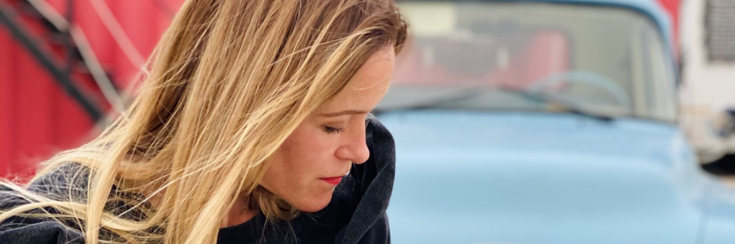 Maria Esteve Flores banner