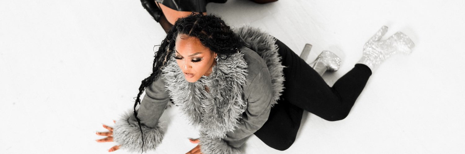WhitneyChantl's profile banner image