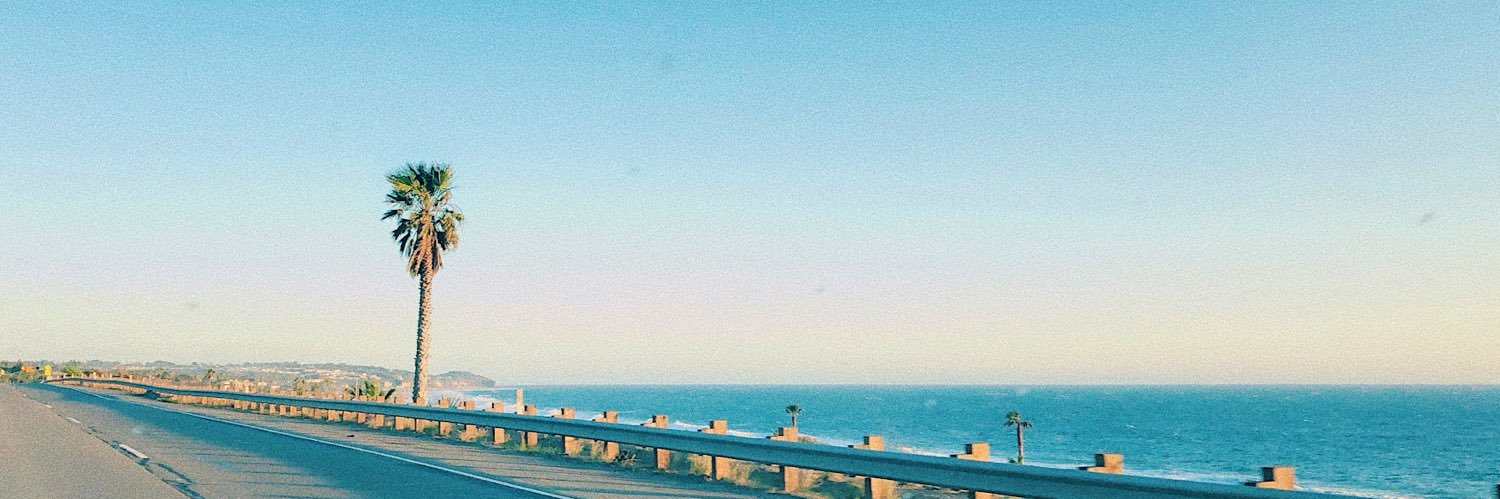 _ashleybuck_'s profile banner image
